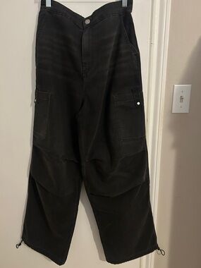 Divided Black Relaxed Cargo Jeans